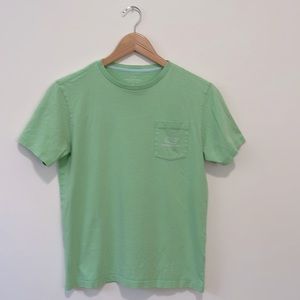 Vineyard Vines T Shirt size Large (16)